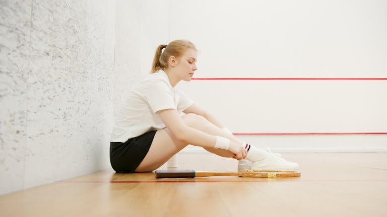 What is a squash and how do you play it effectively?