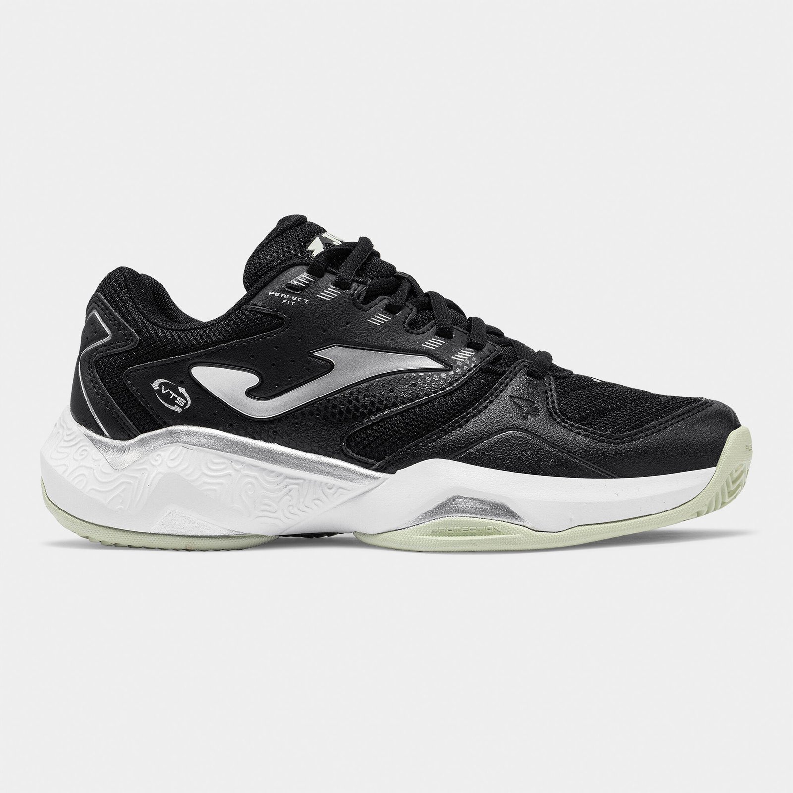 Joma Master 1000 padel shoe with semi-microfibre upper and herringbone clay outsole