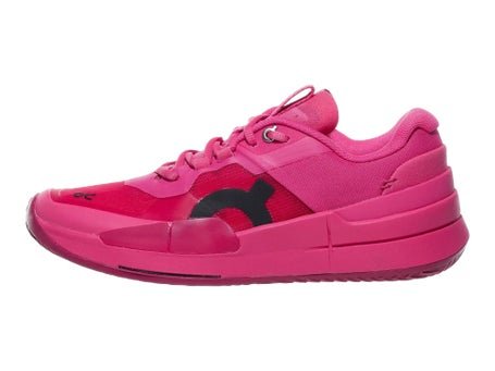 On The Roger Pro 2 court shoe in pink with carbon fiber Speedboard and molded heel counter