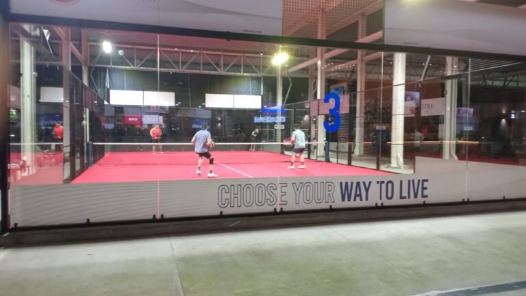 Padel Warm-Up for Beginners: 10-Minute Pre-Match Routine