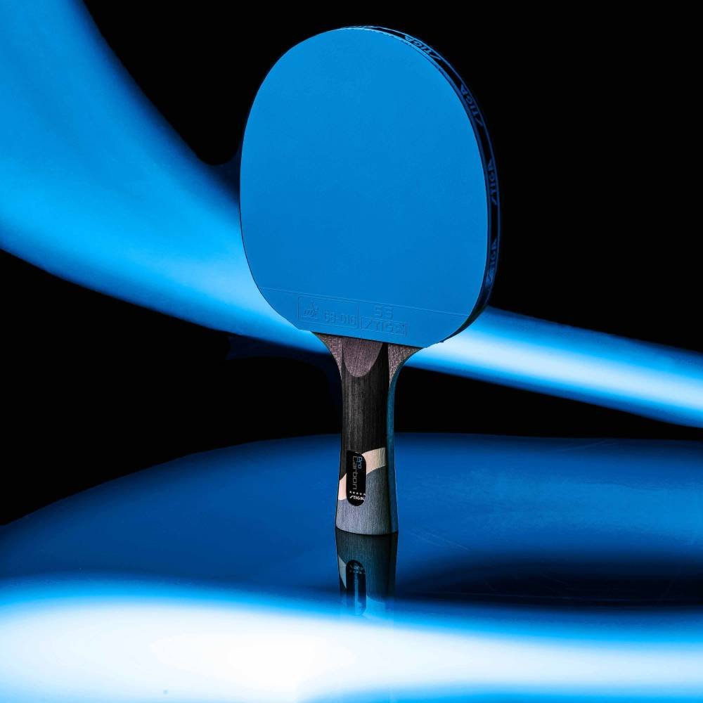 STIGA Pro Carbon table tennis bat in blue with flared handle