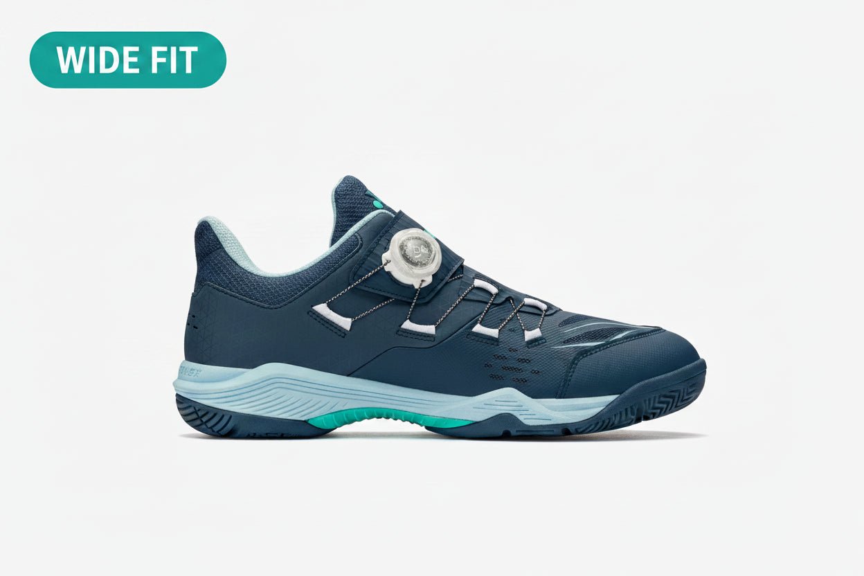 Yonex Power Cushion 88 Dial Wide badminton shoe in the navy colourway with a single BOA dial on the instep